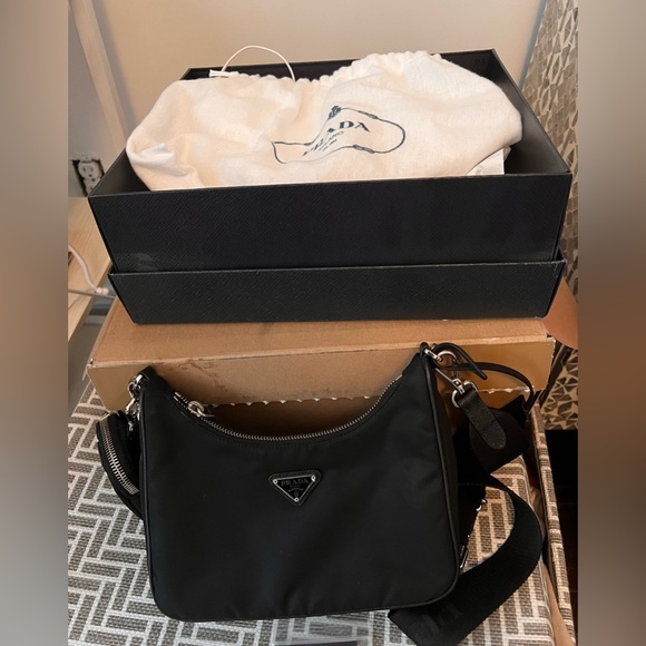 Prada Re-Edition 2005 - Picture 7 of 8